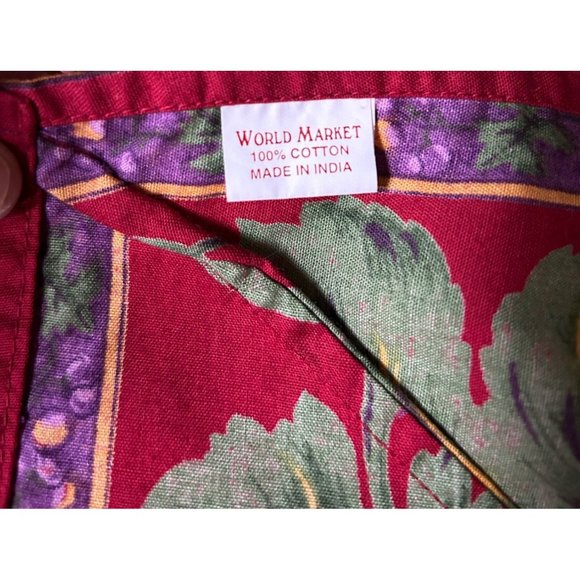 World Market Deep Red Tablecloth with Purple Grapes and Leaves 120" - Picture 6 of 7